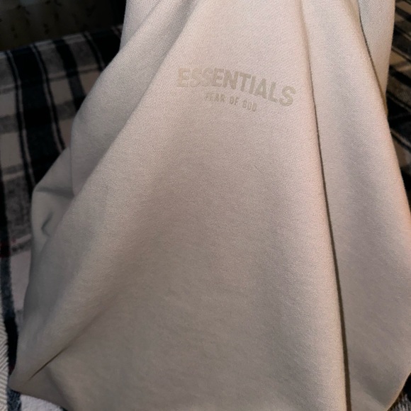 Essentials Fear Of God Hoodie - Picture 3 of 8